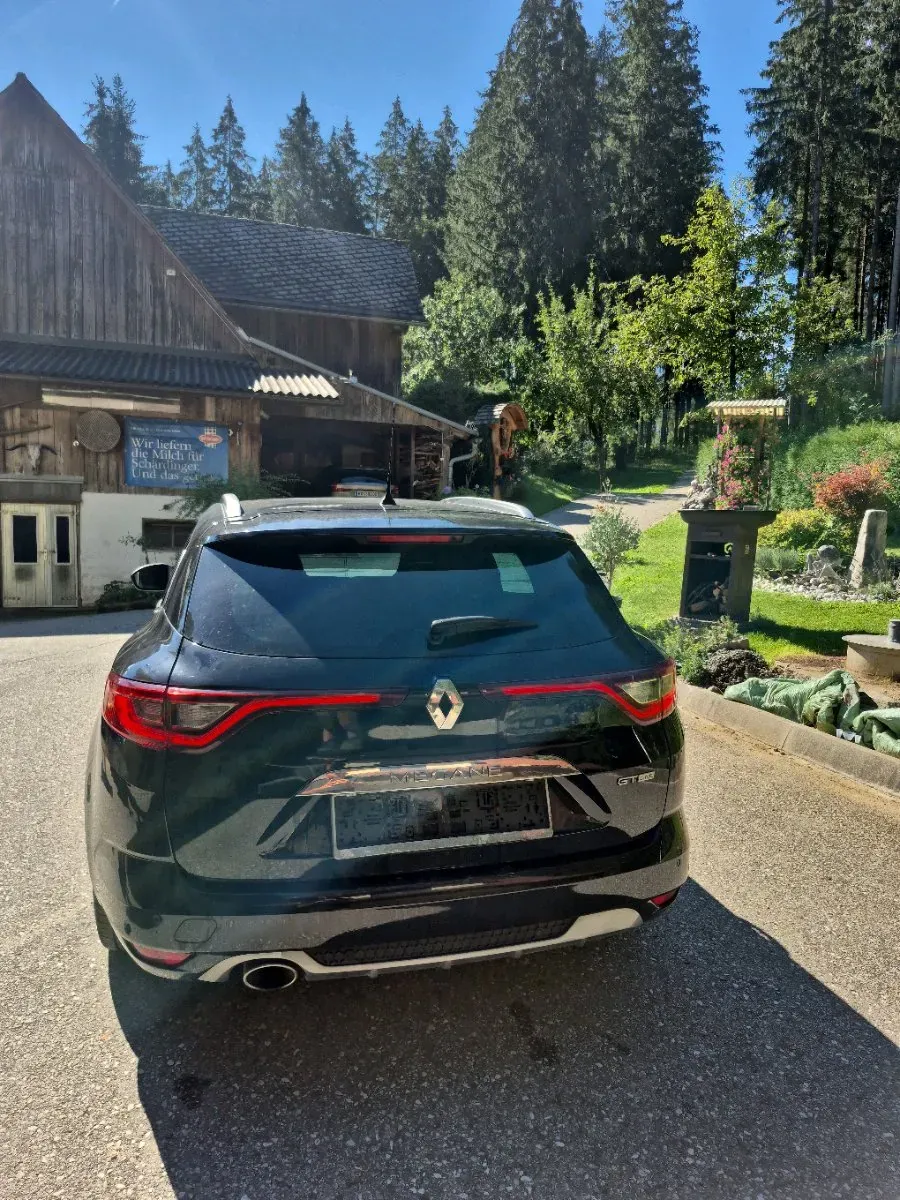 Renault Megane 2016 photo 2