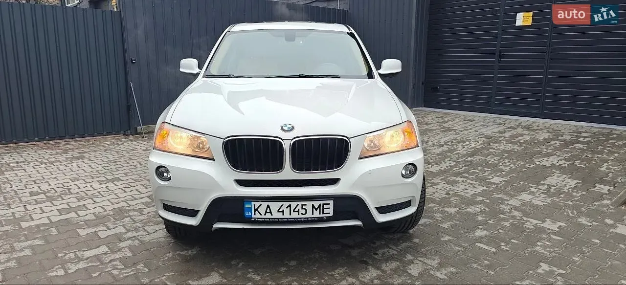 BMW X3 2012 photo 2