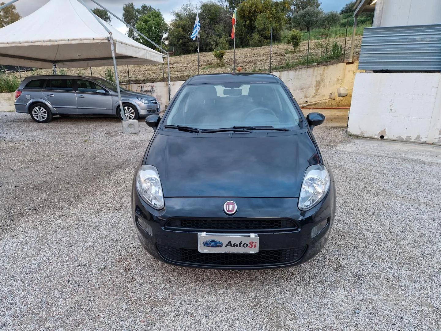 Fiat Punto 2013 photo 2
