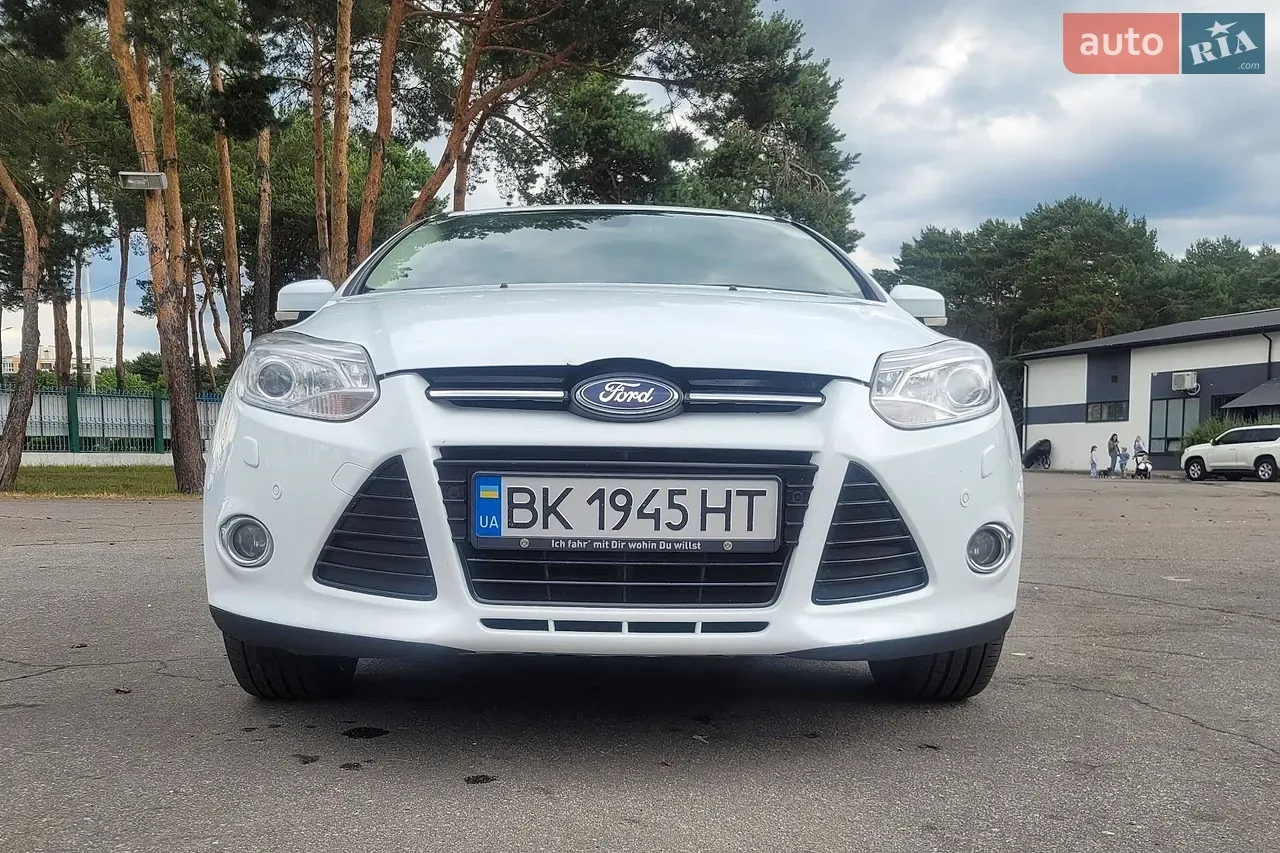 Ford Focus 2012 photo 3