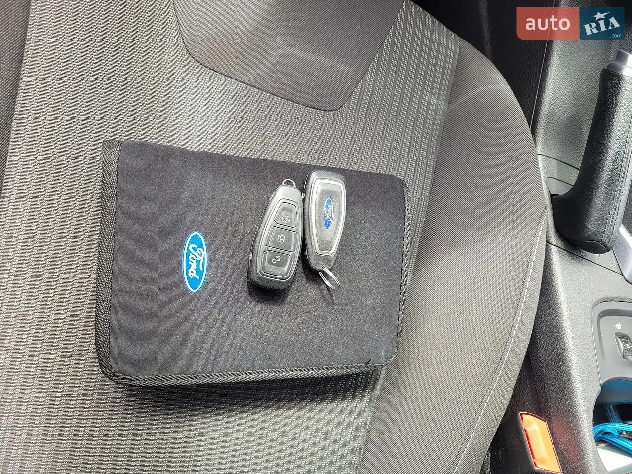 Ford Focus 2012 photo 2