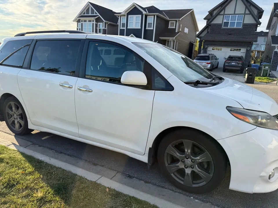 Toyota Sienna 2017 photo 5