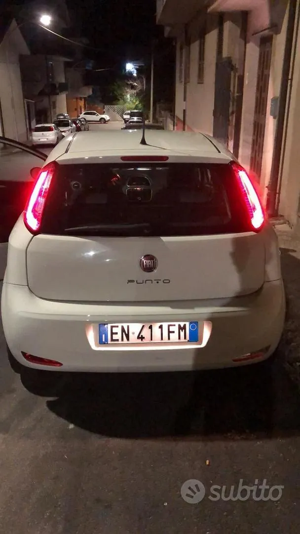 Fiat Punto 2012 photo 5