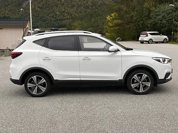 MG Zs Ev 2021 photo 5