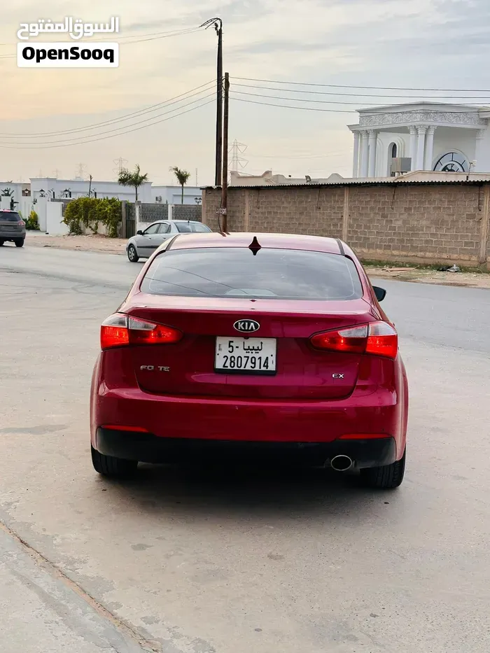 Kia Forte 2015 photo 2