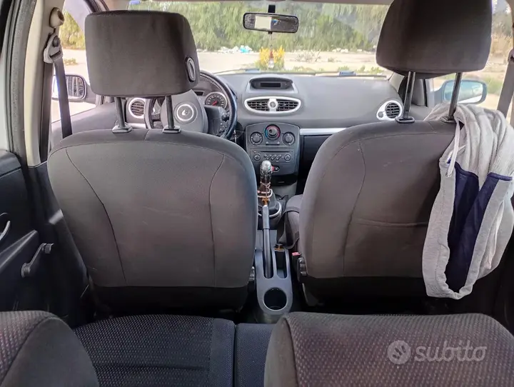 Renault Clio 2007 photo 5
