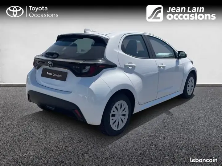 Toyota Yaris 2024 photo 5