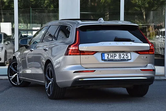 Volvo V60 2023 photo 5