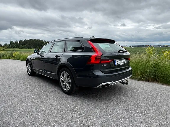 Volvo V90 Cross Country 2018 photo 2