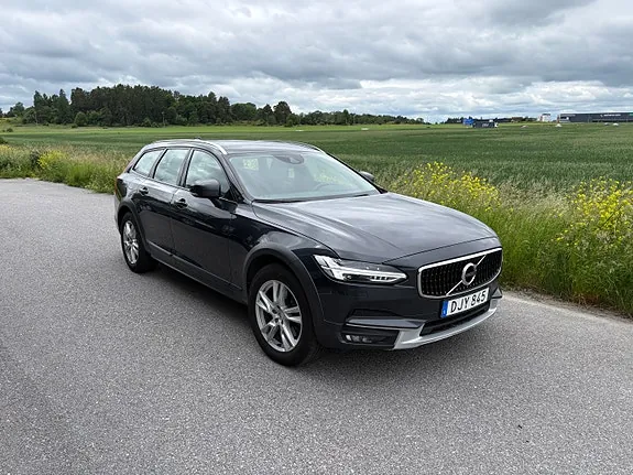 Volvo V90 Cross Country