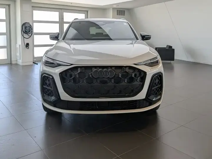 Audi Q5 2026 photo 4
