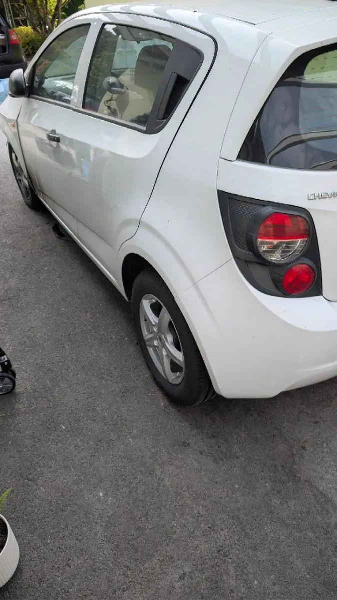 Chevrolet Aveo 2013 photo 3