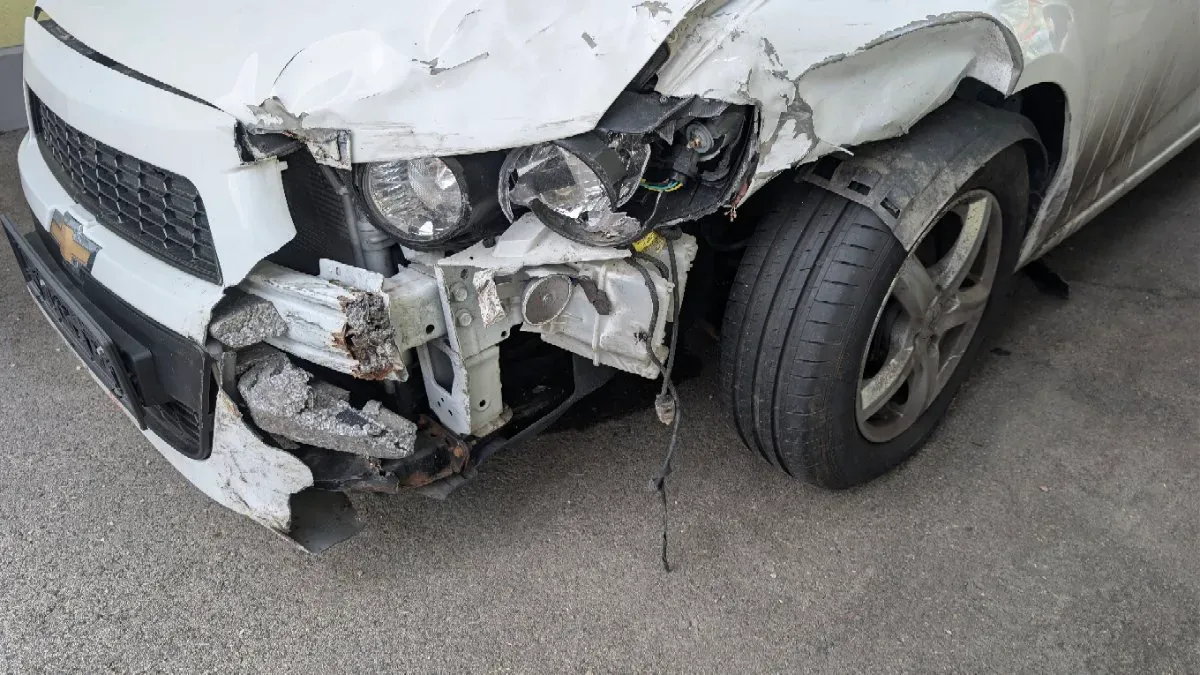 Chevrolet Aveo 2013 photo 2