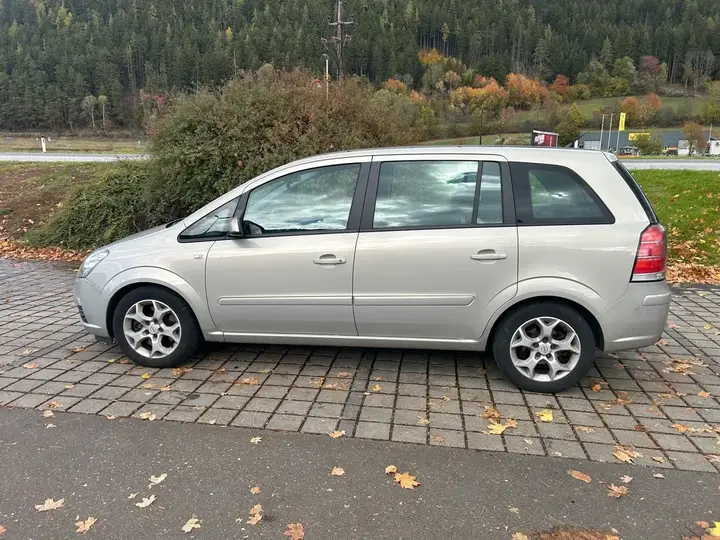 Opel Zafira 2007 photo 3