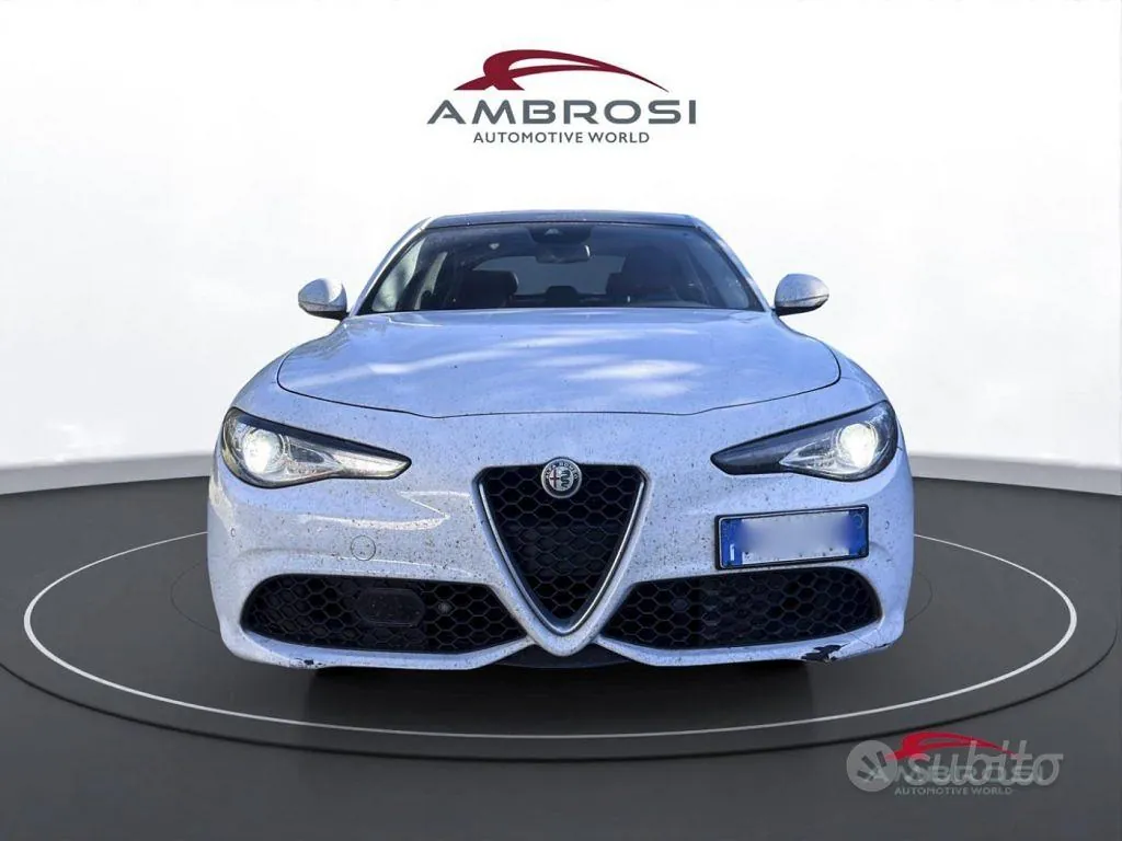 Alfa Romeo Giulia 2017 photo 5
