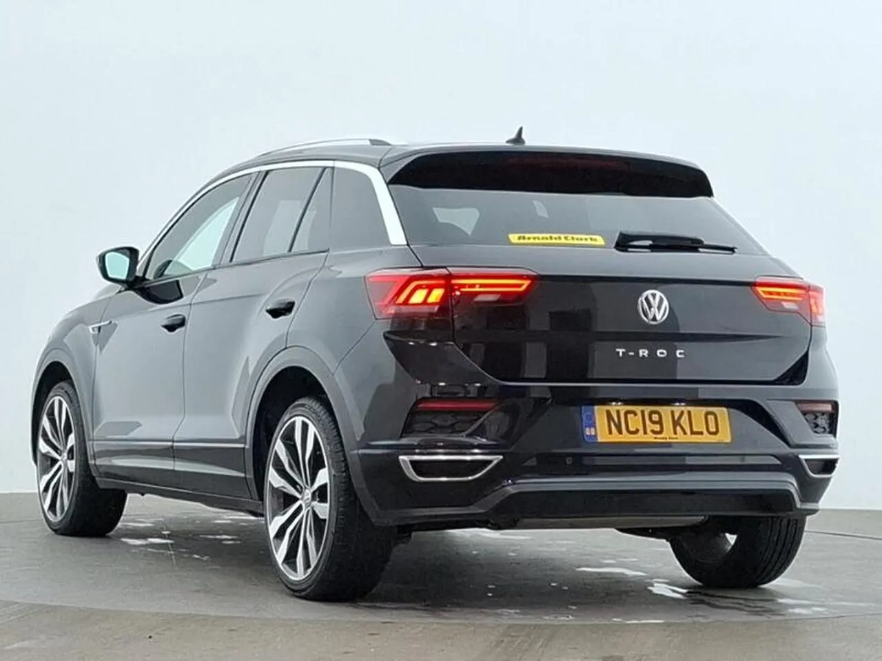 Volkswagen T-Roc 2019 photo 2