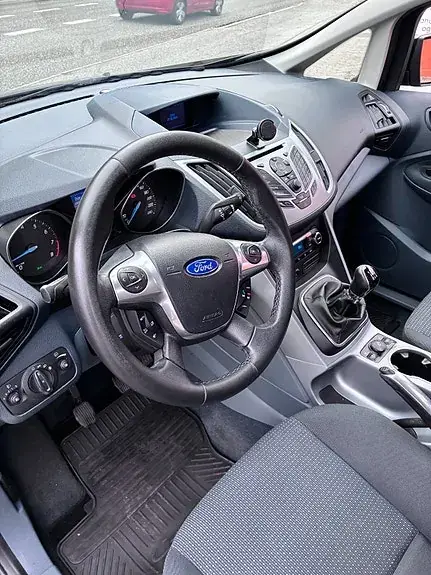 Ford C-Max 2011 photo 5