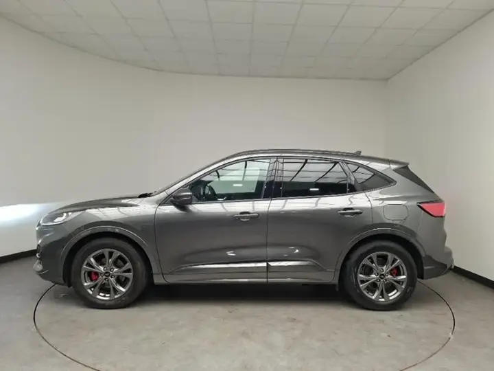 Ford Kuga 2023 photo 4