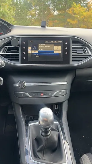 Peugeot 308 2015 photo 5