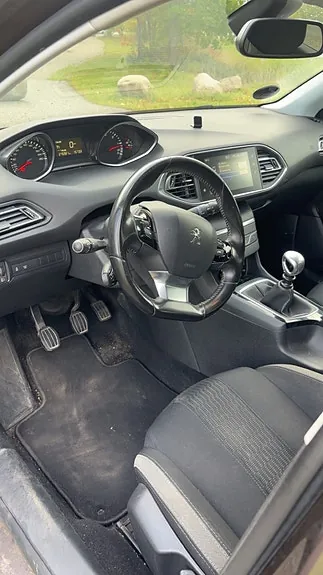 Peugeot 308 2015 photo 4