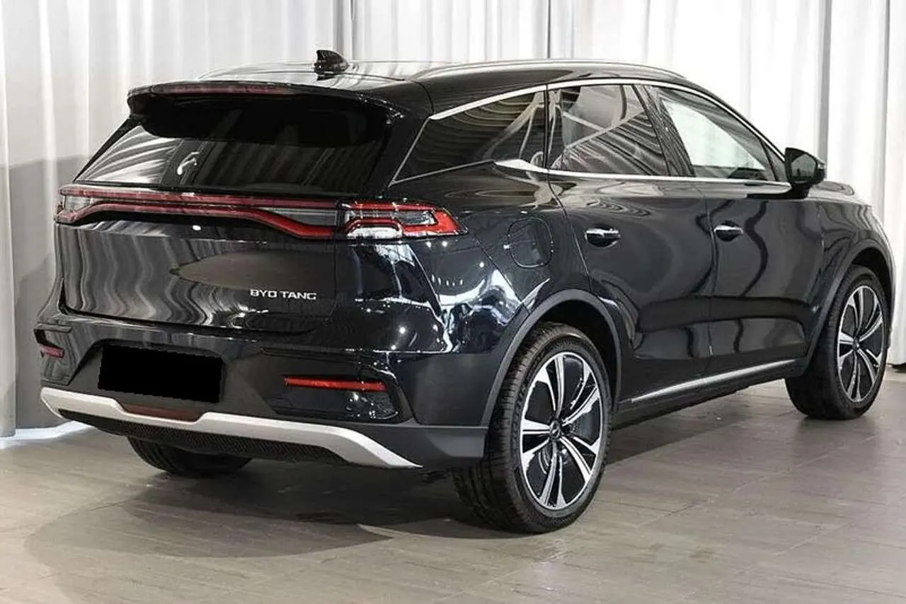 BYD Tang 2024 photo 4