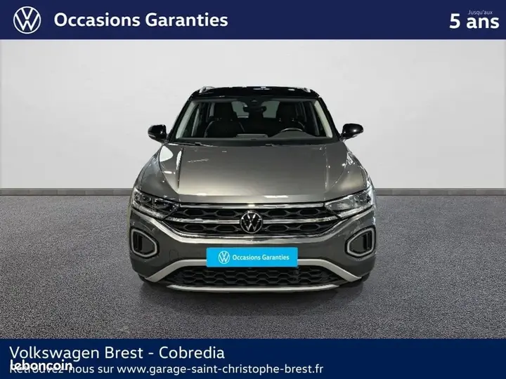 Volkswagen T-Roc 2023 photo 2