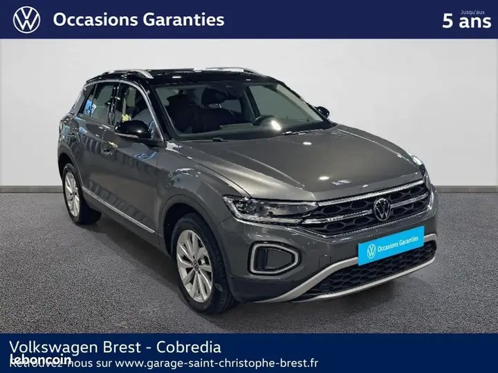 Volkswagen T-Roc 2023 photo 3