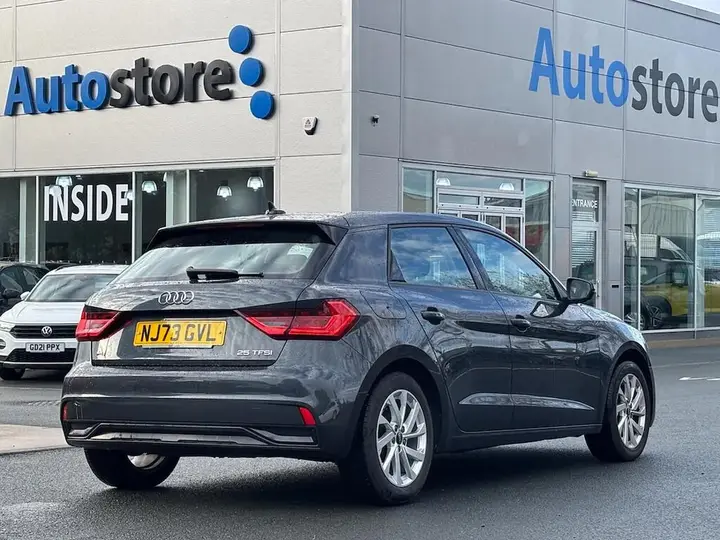 Audi A1 2023 photo 3
