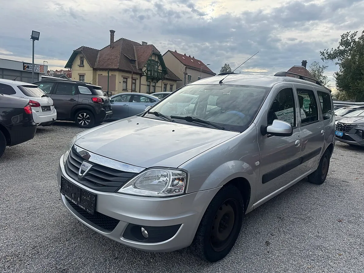 Dacia Logan 2010 photo 2