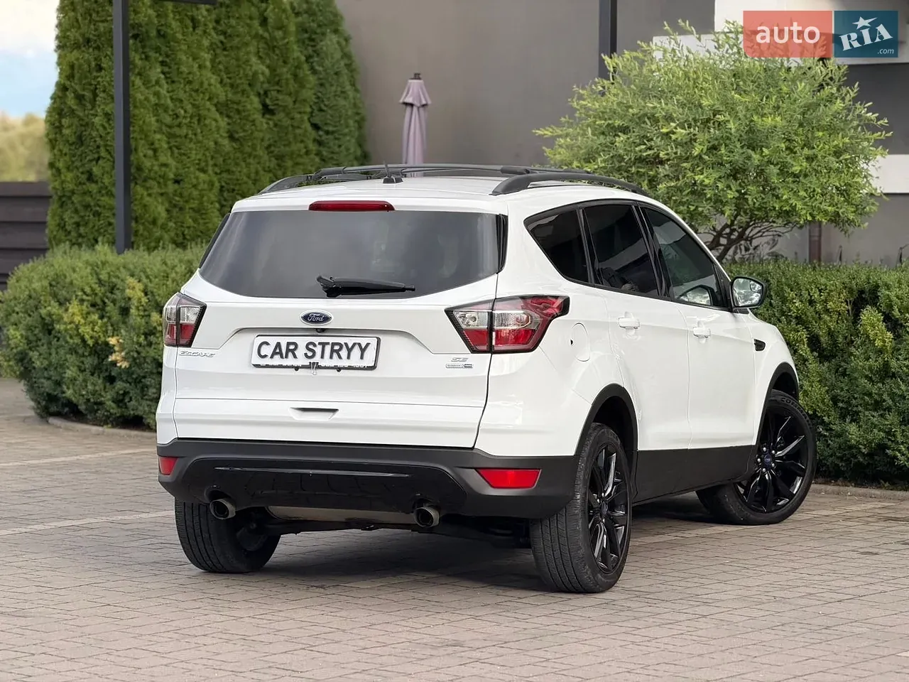 Ford Escape 2018 photo 3
