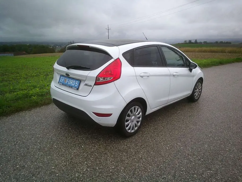 Ford Fiesta 2012 photo 3