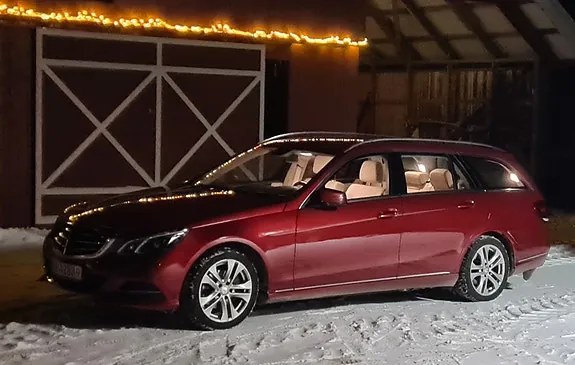 Mercedes-Benz E220 D 2012 photo 2