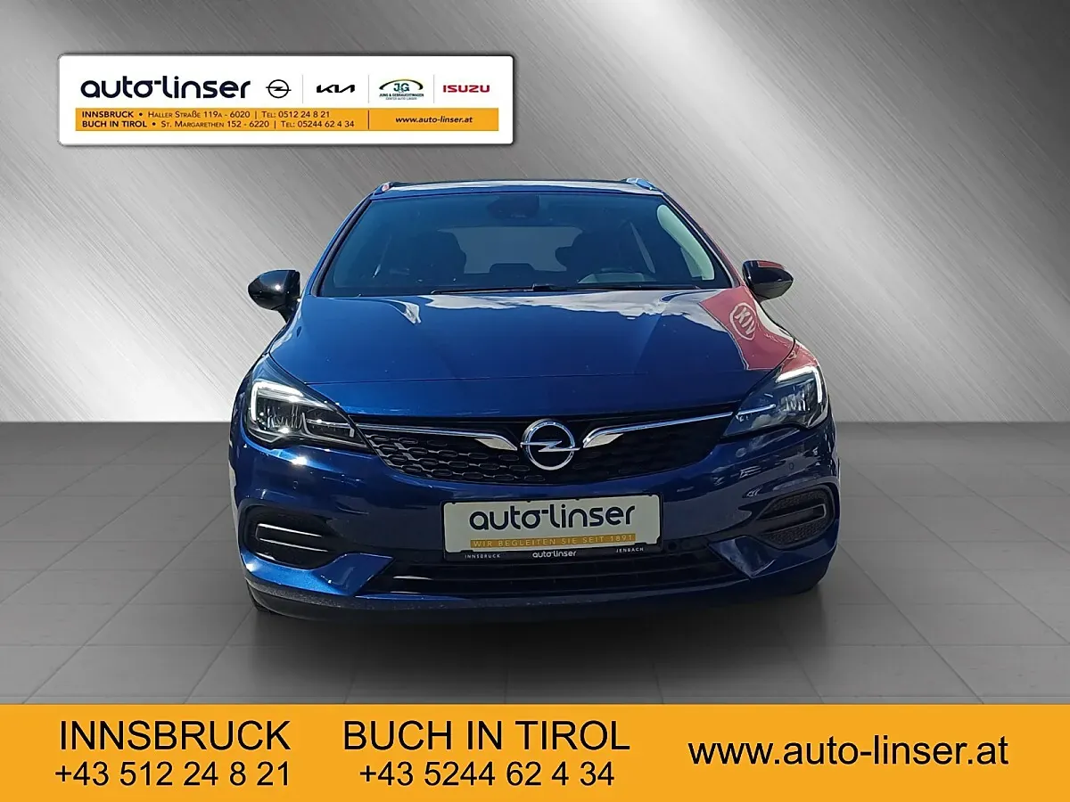 Opel Astra 2022 photo 2