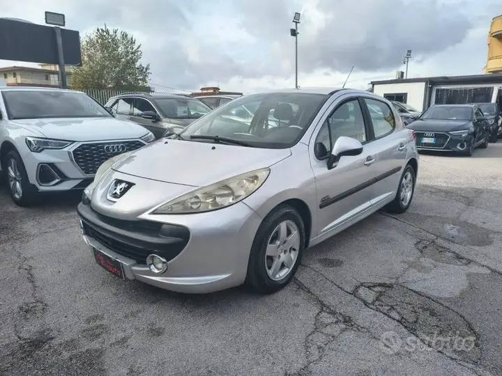 Peugeot 207 2009 photo 3