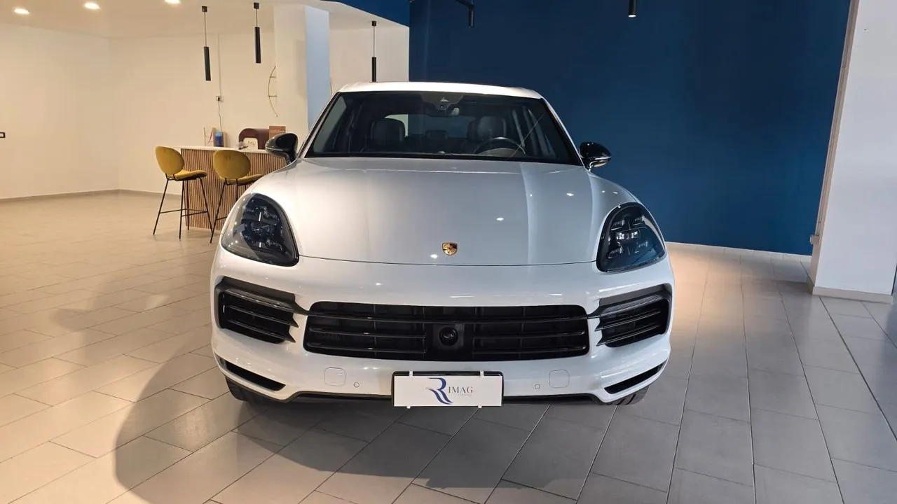Porsche Cayenne 2020 photo 2