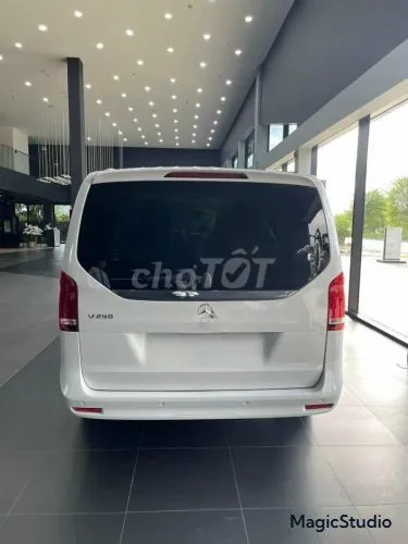 Mercedes-Benz V-Class 2024 photo 3
