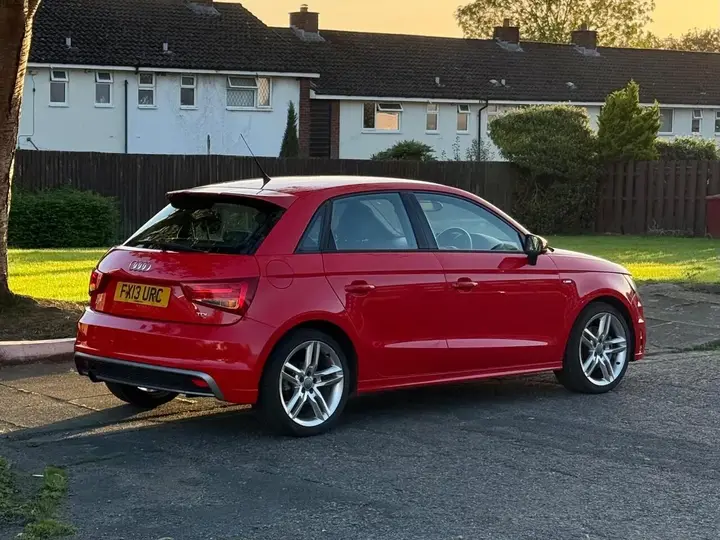 Audi A1 2013 photo 2