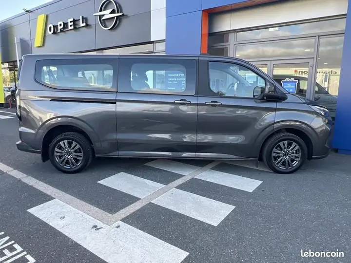 Ford Tourneo Custom 2024 photo 4