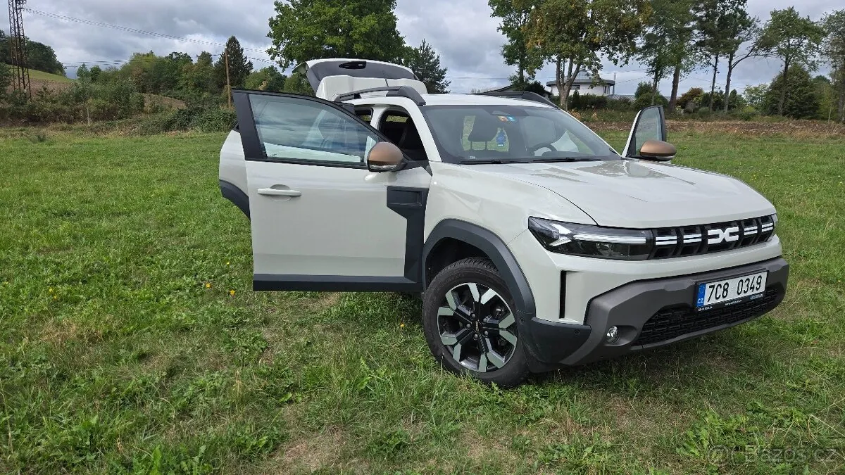 Dacia Duster 2024 photo 2