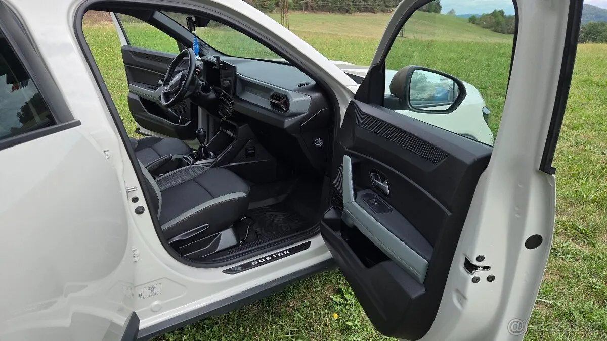 Dacia Duster 2024 photo 3