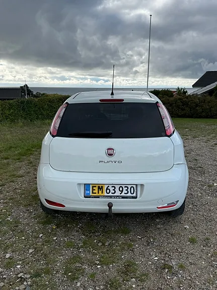Fiat Punto 2012 photo 4