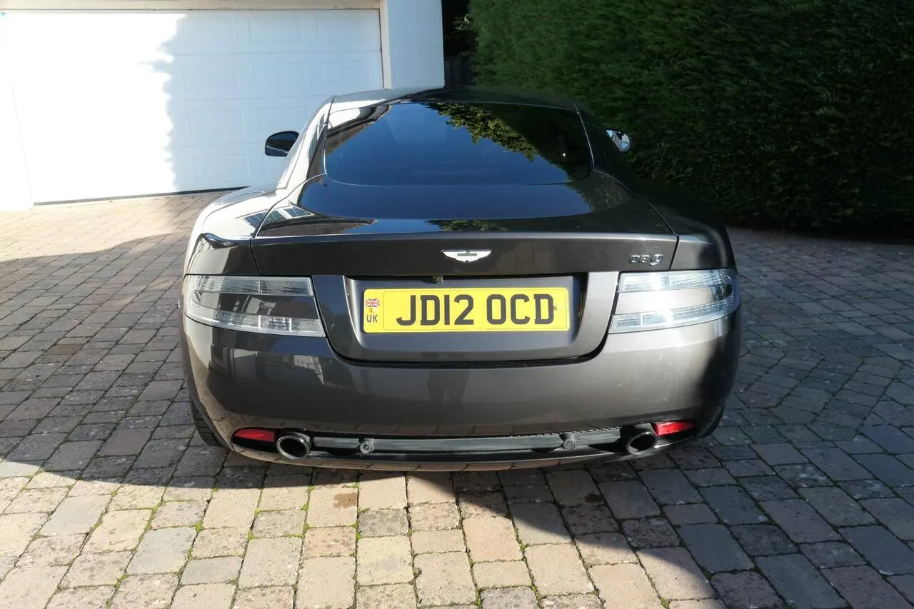 Aston Martin Db9 2012 photo 5