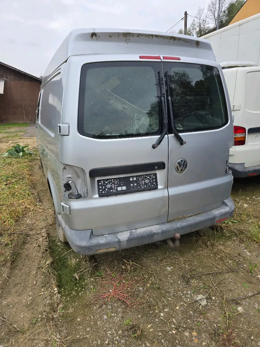 Volkswagen T5 2008 photo 3