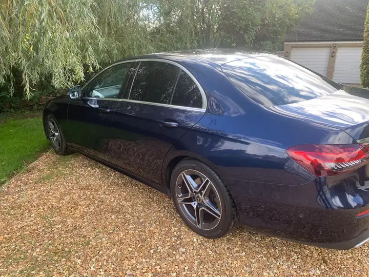 Mercedes-Benz E-Class 2022 photo 4