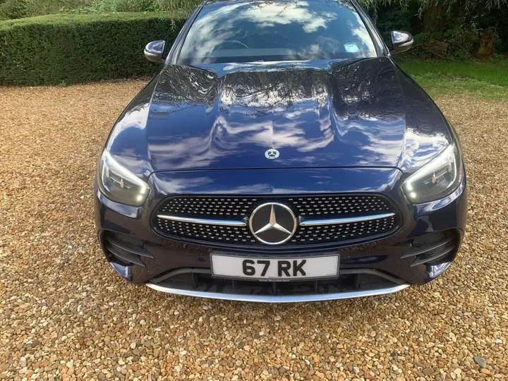 Mercedes-Benz E-Class 2022 photo 2