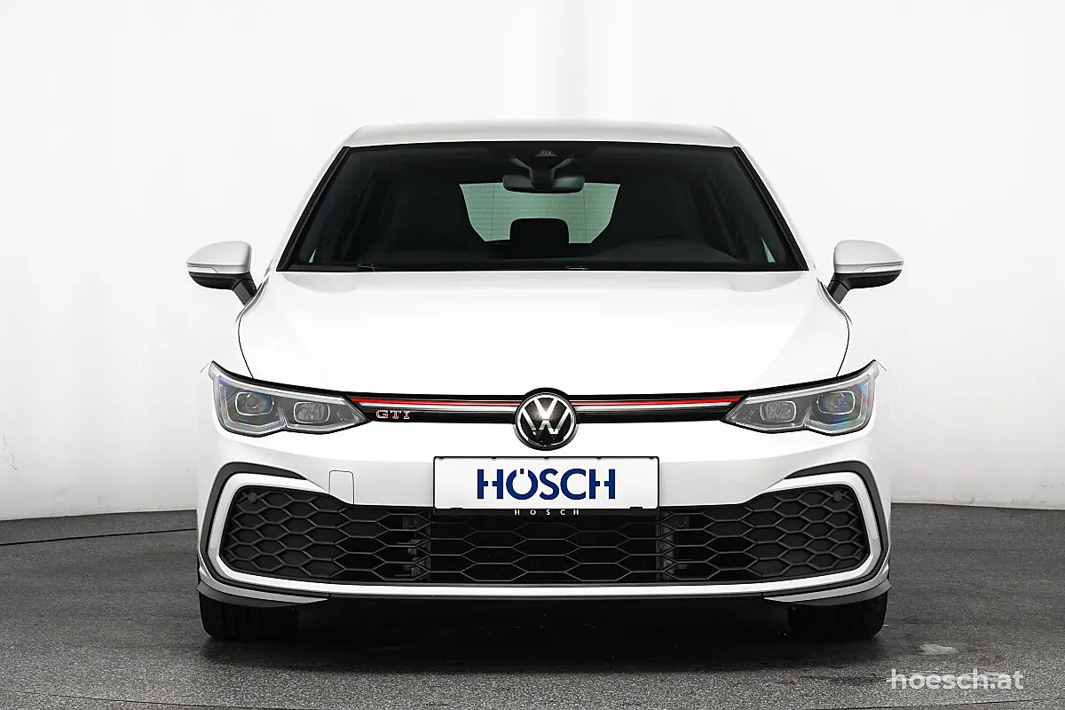 Volkswagen Golf 2023 photo 2