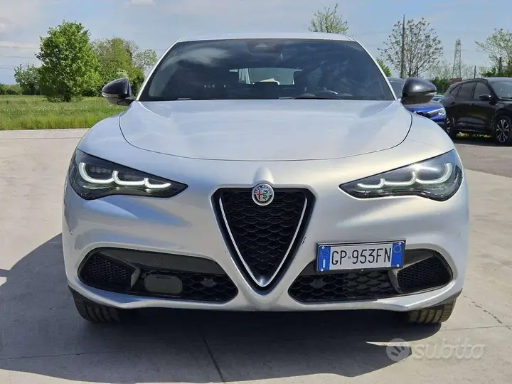 Alfa Romeo Stelvio 2023 photo 3