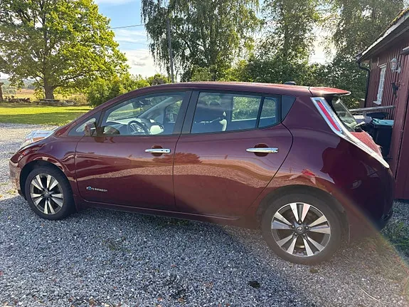 Nissan Leaf 2017 photo 3