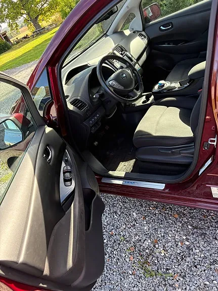 Nissan Leaf 2017 photo 4