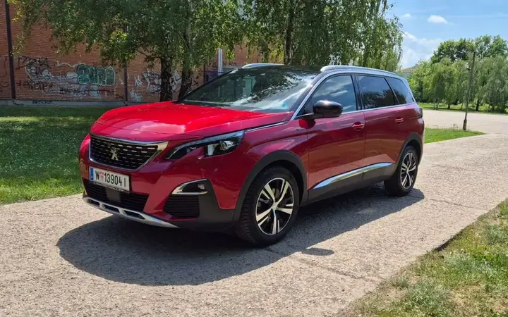 Peugeot 5008